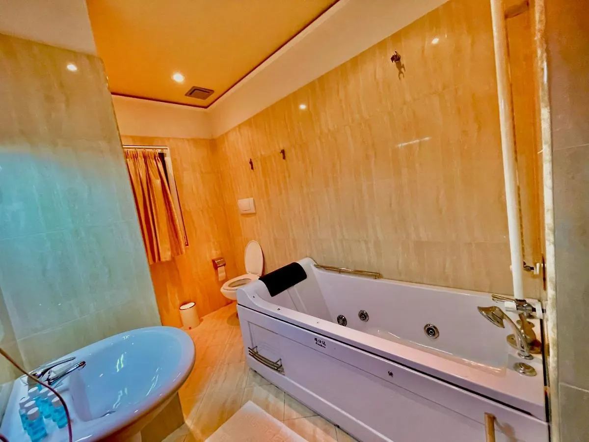 Hotel Ballkan Elbasan 5*,  Albánie